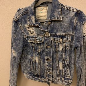 Cropped Denim Acid Wash Jacket